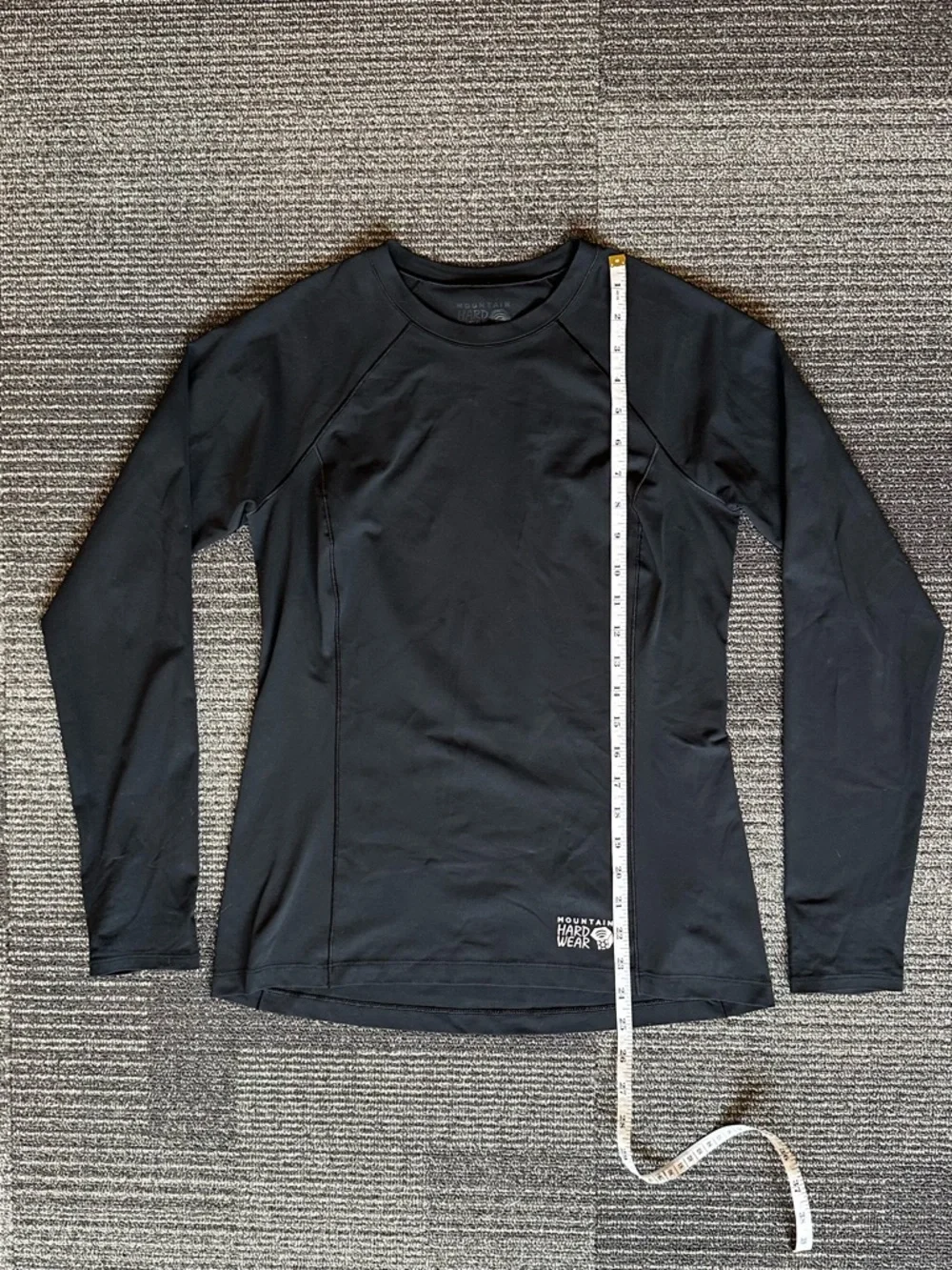 Mountain Hardwear Women's ‘Crater Lake’ Long-Sleeve Shirt in Black | SIZE XS - Picture 5 of 6